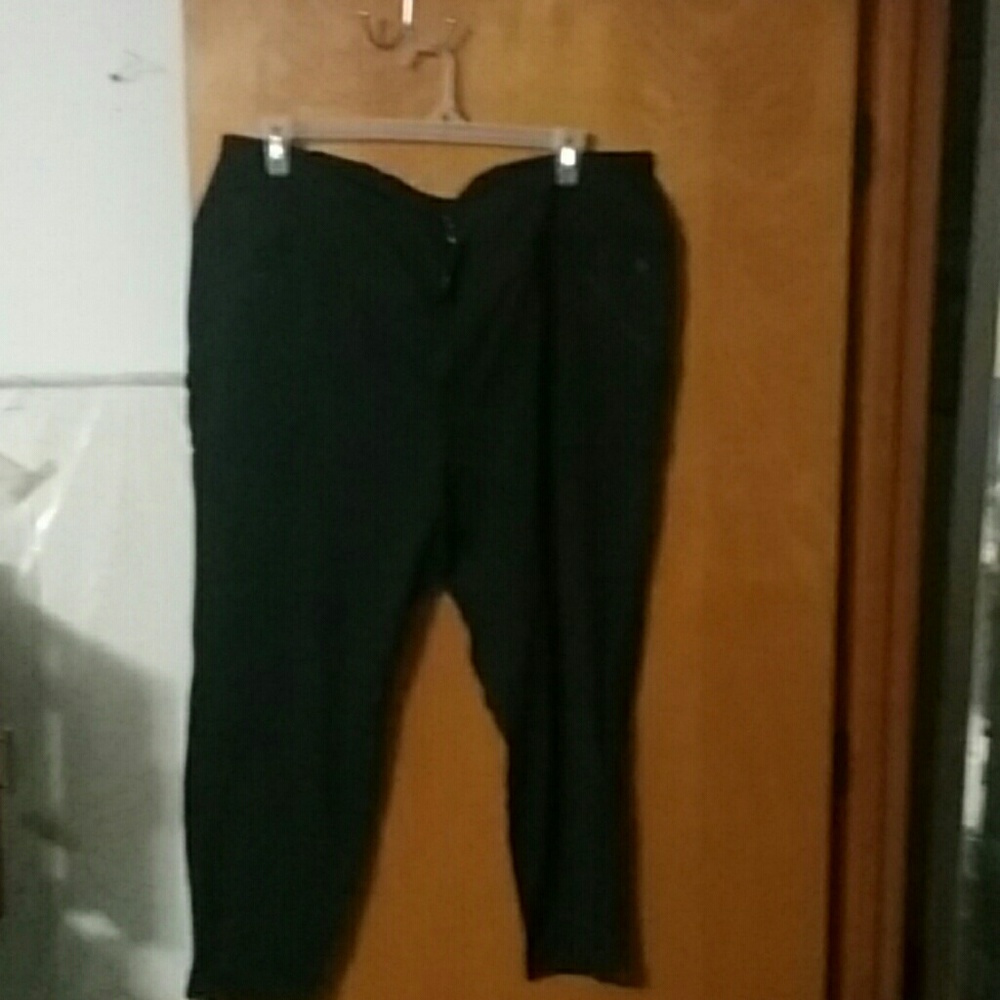 Torrid black zipper leggings size 5